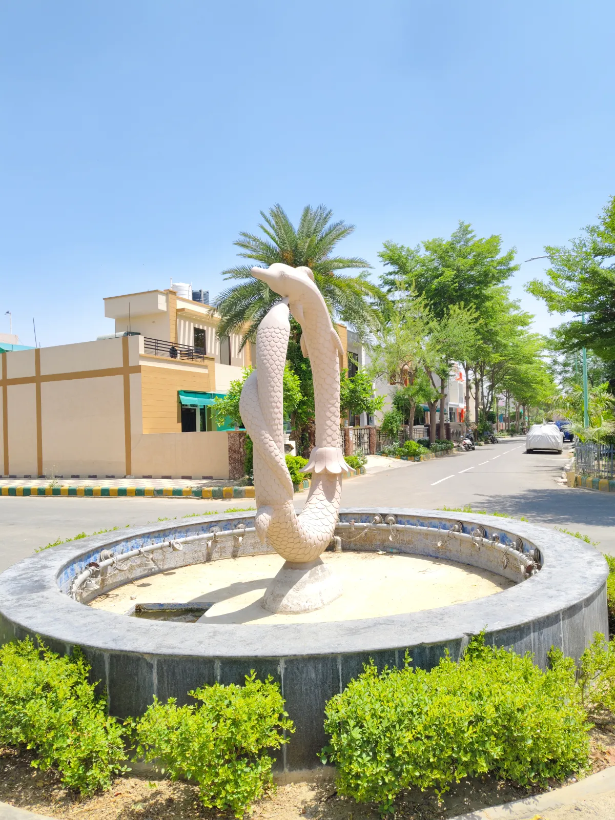 Fountain Chowk - Beautiful fountain and landscaping